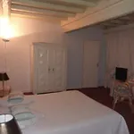 Le Grand Paris Hotel 4*