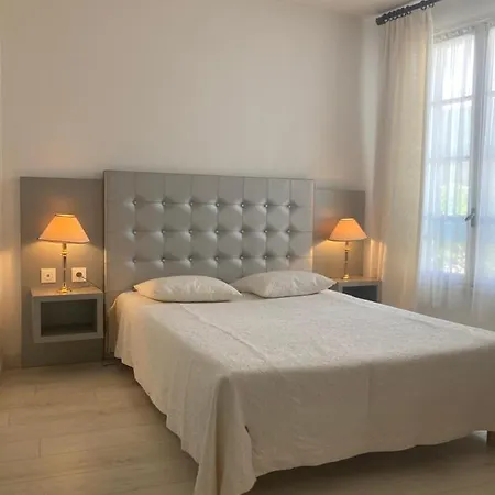 Hotel Le Grand Paris