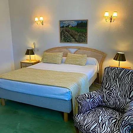 Le Grand Paris 4*