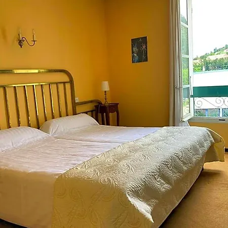 Le Grand Paris מלון 4*