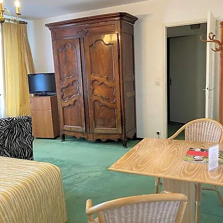 Le Grand Paris מלון 4*