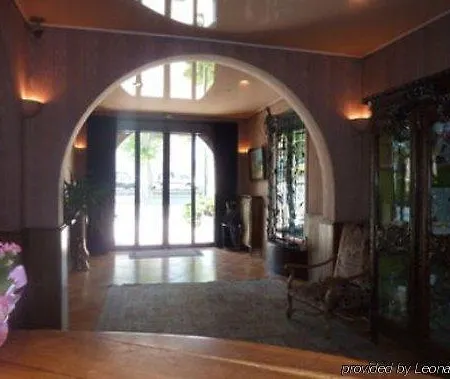 Hotel Le Grand Paris