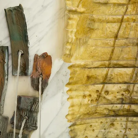 Le Grand Paris Hotel 4*