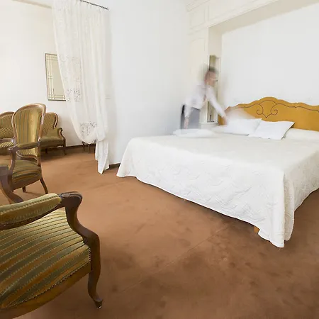 Hotel Le Grand Paris Digne-les-Bains