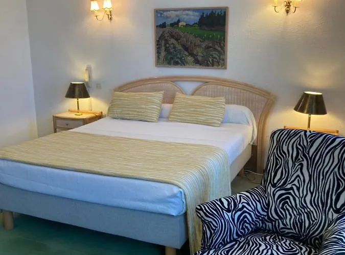 Hotel Le Grand Paris