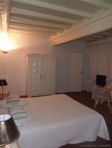 Le Grand Paris Hotel 4*