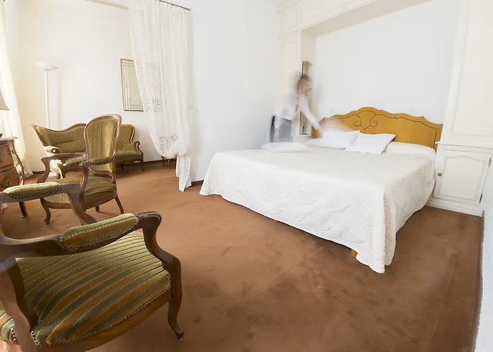 Hotel Le Grand Paris Digne-les-Bains